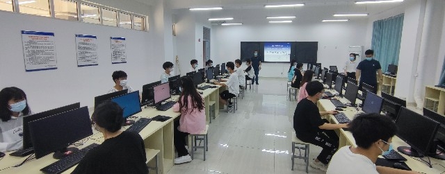 计算机系成功举办专业技能大赛 技术开发赛道展现学子创新实力