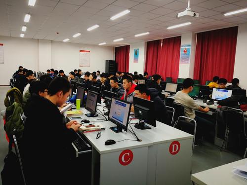 CSP认证 衡量计算机专业能力的技术试金石